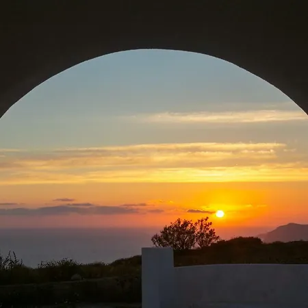 Caldera Sunset * Megalochori (Santorini)